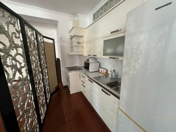 jepet me qera Kati 5, 150 m² 1.000 €