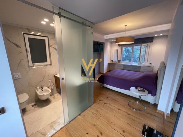 Tirane, jepet me qera Vile 4+1+Ballkon Kati 0, 630 m² 4.500 € (TEGU)