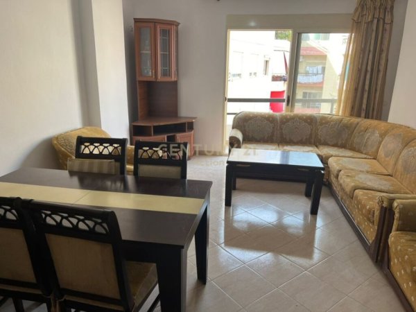 shitet apartament 2+1+Ballkon Kati 8, 90 m² 105.000 € (Rr. Foto Xhavella)