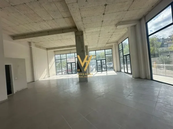 Tirane, jepet me qera ambjent biznesi Kati 0, 600 m² 7.200 € (KOMBINAT)