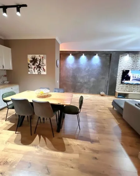 Tirane, shitet apartament 2+1 , 117 m² 218.000 € (Kopshti Botanik)