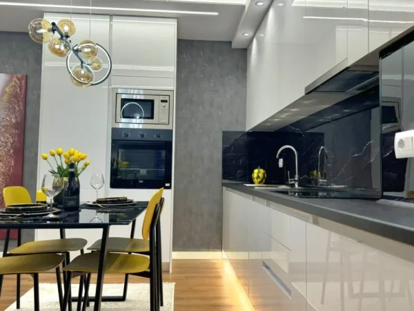 Tirane, shitet apartament 2+1 , 110 m² 248.000 € (Liqeni i Thate)