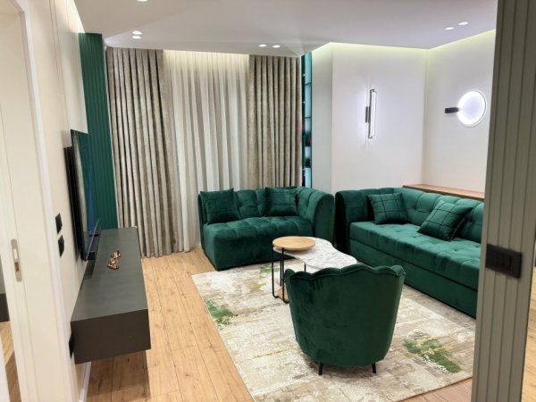 Tirane, shitet apartament 1+1 , 74 m² 160.000 € (Spitali Amerikan 3)