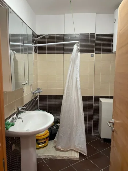 Tirane, shitet apartament 1+1 Kati 5, 55 m² 69.000 € (Fresk)