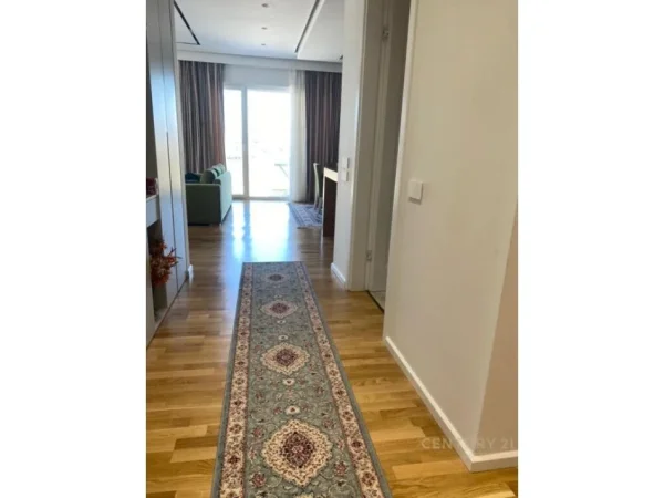 Tirane, shitet apartament 2+1 Kati 1, 183 m² 375.000 € (teg)