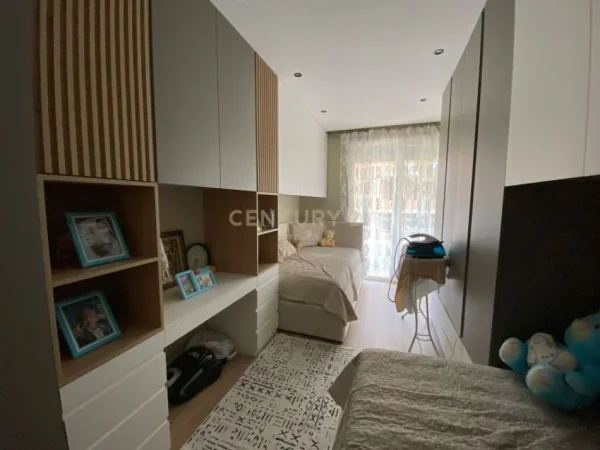 Tirane, shitet apartament 2+1 Kati 2, 120 m² 260.000 € (Kopeshti botanik)
