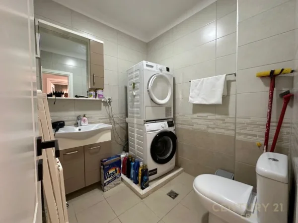 Tirane, shitet apartament 2+1 Kati 1, 113 m² 229.000 € (zog i zi)