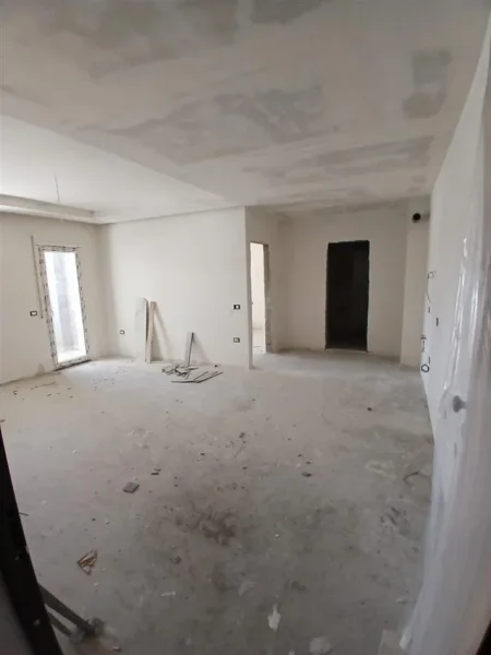 Tirane, shitet apartament 1+1 Kati 3, 74 m² 115.000 € (Ish Sheshi Shiponja)