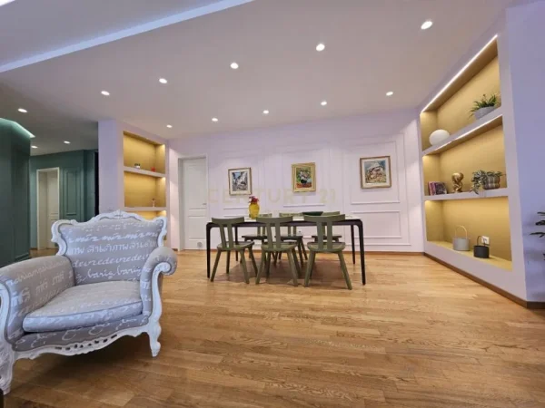 Tirane, shes apartament 3+1+3+POST PARKIMI +Ballkon , 210 m² 450.000 € (Sauk i Ri, TEG)