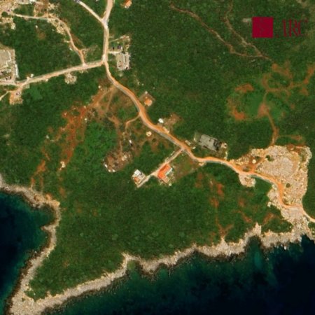 Himare, shitet toke ne bregdet , 2.000 m² 600.000 € (JALE)