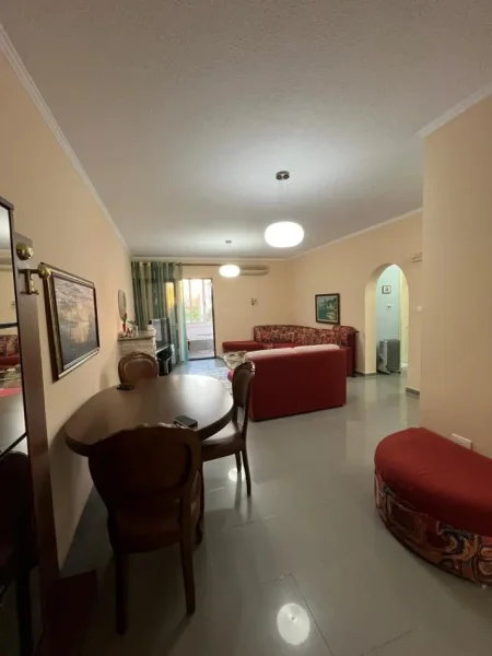 Tirane, jepet me qera apartament 2+1 Kati 4, 90 m² 701 € (Rruga e Kosovareve)
