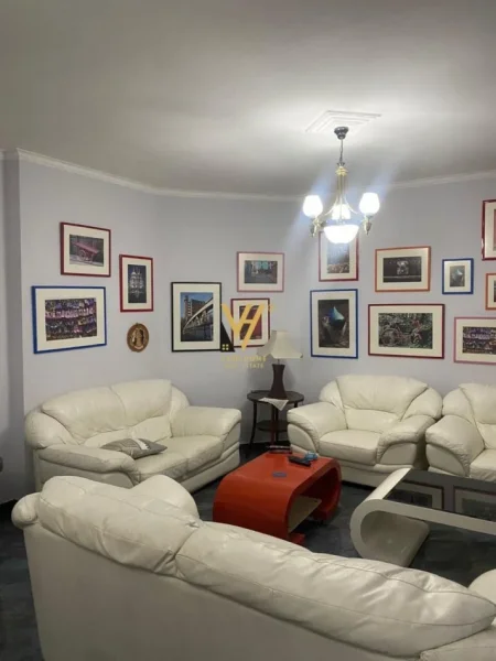 Tirane, jepet me qera apartament 2+1+Ballkon Kati 7, 120 m² 900 € (SHESHI WILLSON)
