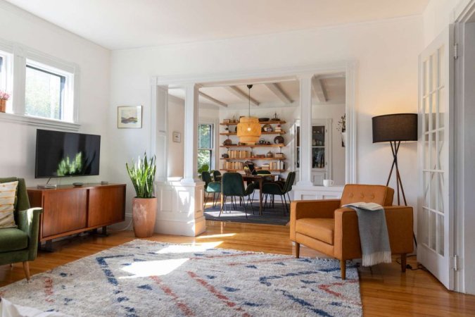 Tirane, jepet me qera apartament 2+1+Ballkon Kati 3, 130 m² 1.200 € (Kompleksi Delijorgji)