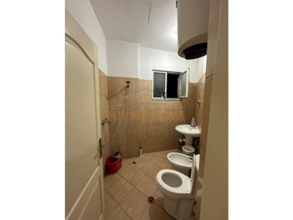 Tirane, shitet apartament 1+1+Ballkon Kati 1, 54 m² 64.500 € (Fresk)