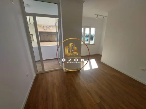 Apartment 2+1+2 për Shitje tek Medreseja!