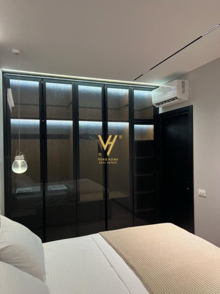 Tirane, jepet me qera apartament 2+1+Ballkon Kati 4, 64 m² 1.500 € (RRUGA BARRIKADAVE)