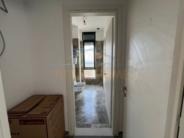 Tirane, jepet me qera apartament 1+1 Kati 2, 71 m² 300 € 