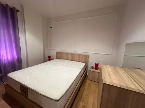 Tirane, jepet me qera apartament 1+1 Kati 3, 60 m² 500 € (Selite)