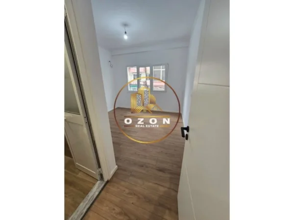 Shitet Apartament 2+1 tek Rruga Faik Konica!