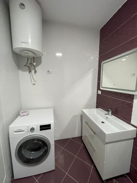 Tirane, jepet me qera apartament 2+1 Kati 21, 2.500 € 