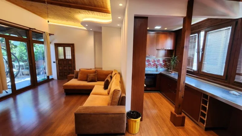 Tirane, jepet me qera apartament 2+1+Aneks+Ballkon Kati 4, 90 m² 700 € (MYSLYM SHYRI)