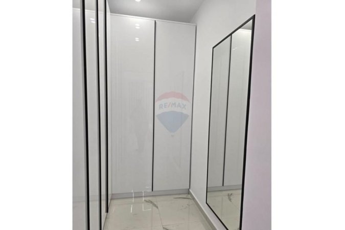Tirane, jepet me qera apartament 1+1 Kati 5, 75 m² 650 € (Apartament 1+1 me qira Kodra Diellit)