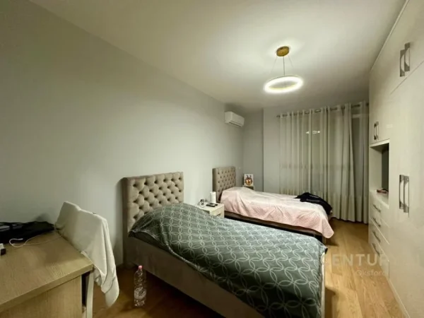 Tirane, shitet apartament 2+1 Kati 2, 113 m² 200.000 € (Rruga 5 Maji)