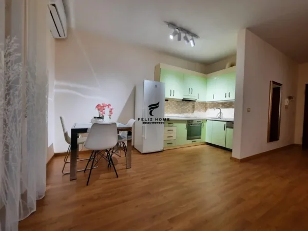 Tirane, jepet me qera apartament 2+1 Kati 2, 110 m² 800 € (KOOPSHTI ZOOLOGJIK)
