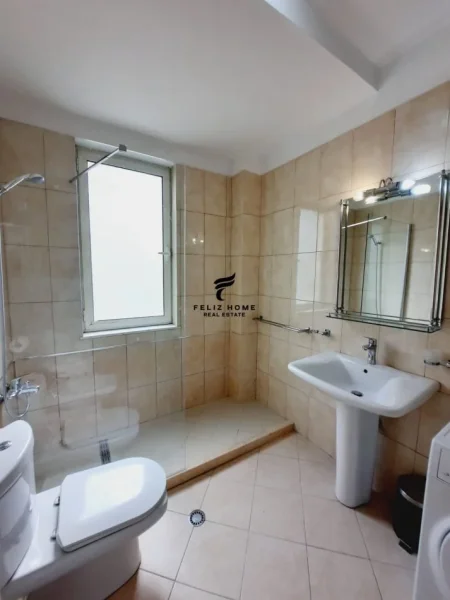 Tirane, jepet me qera apartament 2+1 Kati 2, 110 m² 800 € (KOOPSHTI ZOOLOGJIK)