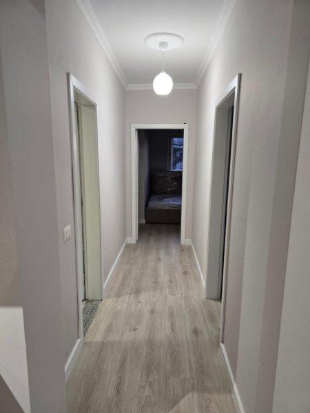 Tirane, jepet me qera apartament 2+1+Ballkon Kati 4, 100 m² 500 € (Fresk)