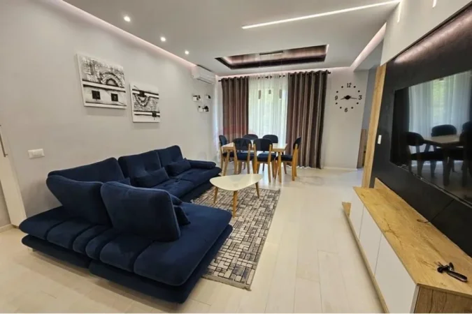 Tirane, jepet me qera apartament 2+1 Kati 2, 95 m² 600 € (Apartament 2+1 per qira tek Tower Bridge 3!)