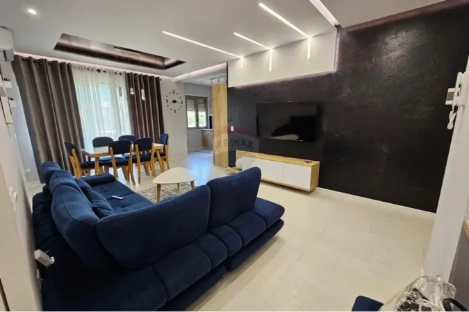 Tirane, jepet me qera apartament 2+1 Kati 2, 95 m² 600 € (Apartament 2+1 per qira tek Tower Bridge 3!)