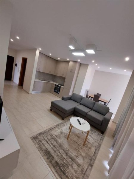Durres, jepet me qera apartament 2+1+Ballkon Kati 3, 98 m² 390 € (Muzeumi, Durres)