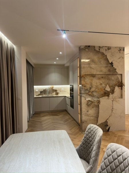 Shqiperi, jepet me qera apartament 1+1 , 93 m² 1.500 € (Liqeni Artificial i Tiranes)