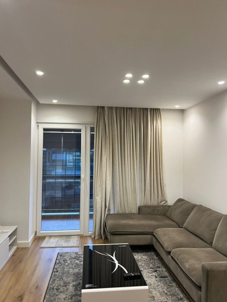 Tirane, jepet me qera apartament 2+1 Kati 6, 100 m² 950 € 