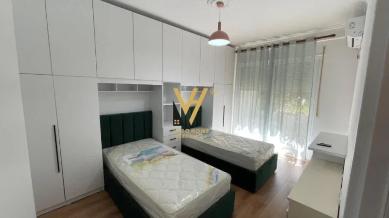 Tirane, jepet me qera apartament 2+1+Ballkon Kati 2, 90 m² 800 € (RRUGA XHON KENEDI)