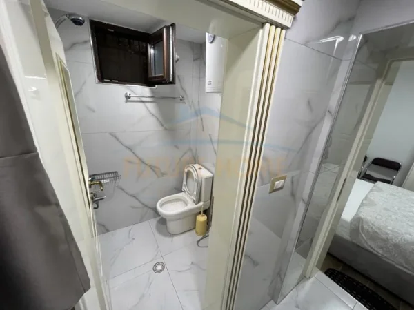 Korce, shitet hotel Kati 0, 125 m² 180.000 € (Pranë Pazarit, Korçë.)