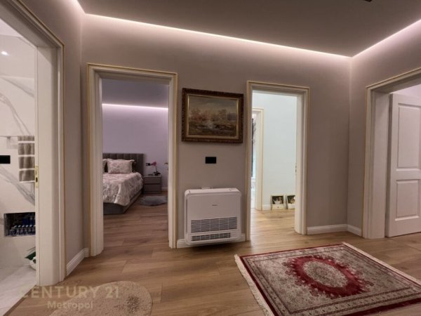 Tirane, shes apartament 3+1 Kati 3, 224 m² 515.000 € 