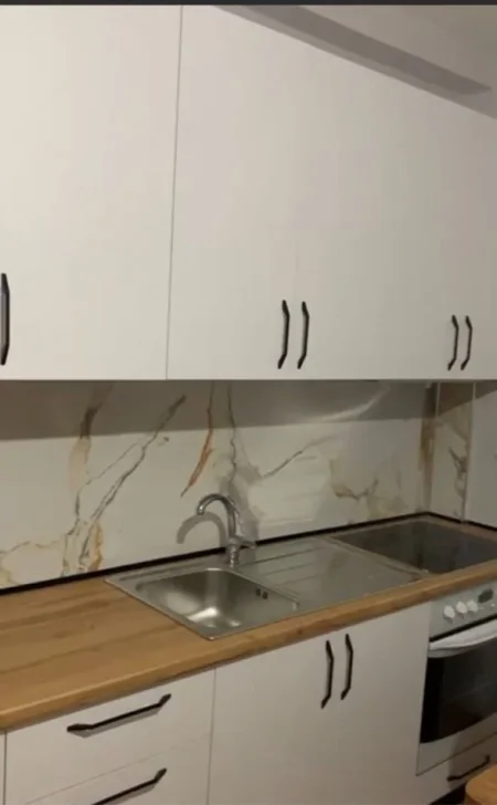 Tirane, jepet me qera apartament 2+1+Ballkon Kati 3, 86 m² 600 € (DON BOSKO)