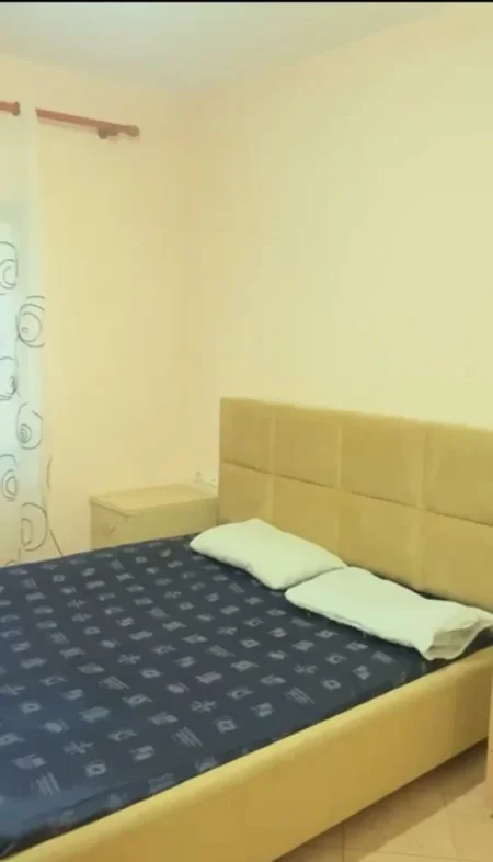 Tirane, jepet me qera apartament 2+1+Ballkon Kati 3, 86 m² 600 € (DON BOSKO)