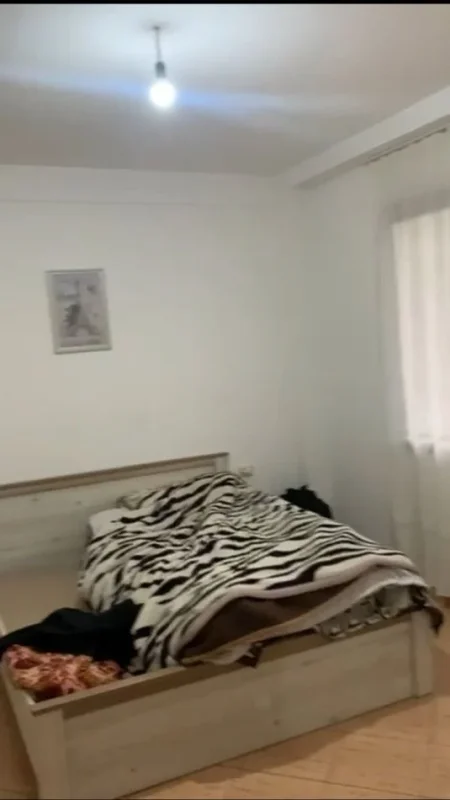 Tirane, jepet me qera apartament 2+1+Ballkon Kati 3, 86 m² 600 € (DON BOSKO)