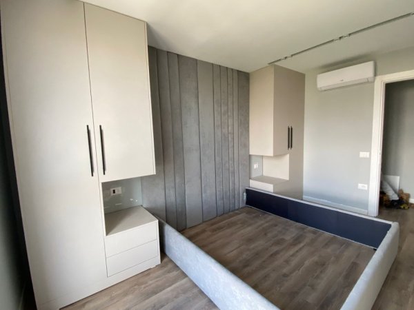 Tirane, jepet me qera apartament 2+1+Ballkon Kati 4, 100 m² 800 € (Rruga e Dibres, Farmacia 10)