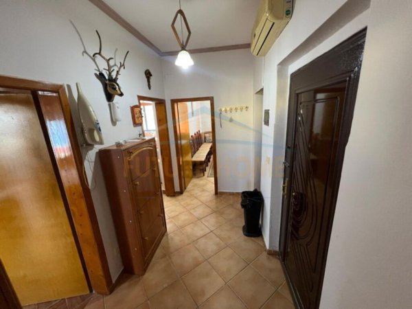 Durres, jepet me qera apartament 2+1 Kati 4, 72 m² 400 € (Qender, Durres)
