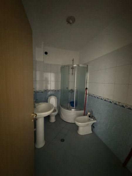 SHITET APARTAMENT 2+1+2 TEK LIQENI I THATE PRANE RADISON