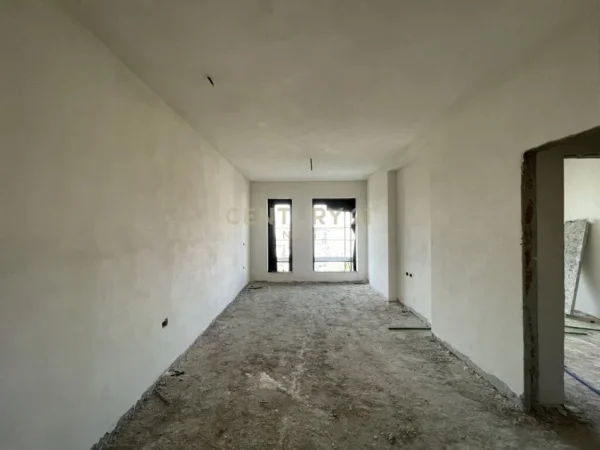 Shqiperi, shitet apartament 1+1 Kati 6, 70 m² 180.000 € (Rruga e Kavajes)