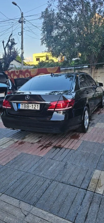 Shqiperi, shitet makine Mercdes - Benz Nafte, e zeze manuale Kondicioner 250.000 km 10.800 €