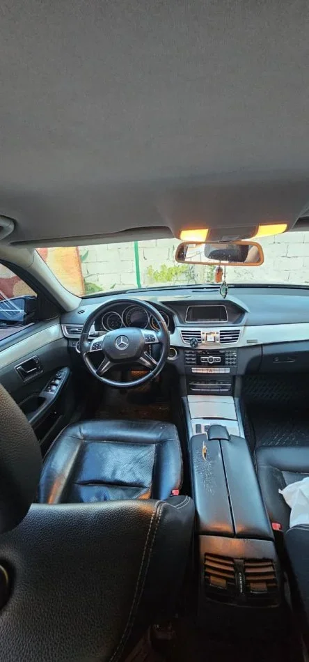 Shqiperi, shitet makine Mercdes - Benz Nafte, e zeze manuale Kondicioner 250.000 km 10.800 €