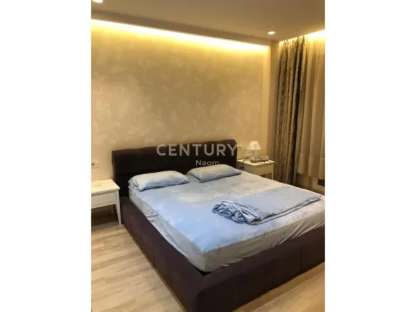 Tirane, shitet apartament 2+1+Ballkon Kati 2, 65 m² 175.000 € (Rruga Peti)
