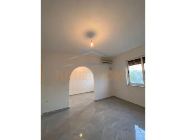 Durres, shitet apartament Kati 4, 67.000 € (qemal mici durres)