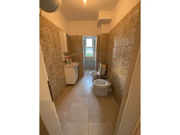 Durres, shitet apartament Kati 4, 67.000 € (qemal mici durres)